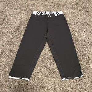 Lululemon cropped leggings